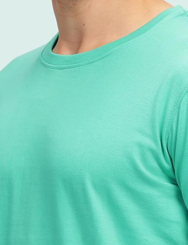 Men's Solid Round Neck Tshirt - Green - Image 4