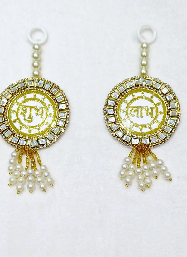 Hanging Shubh-Labh Decoration with Pearls and Mirrors, Gold and White - Image 3