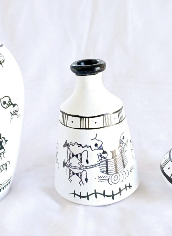 Decorative Terracotta Vases with Tribal Art Design, White and Black, Set of 3 - Image 2