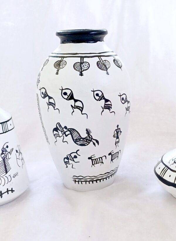 Decorative Terracotta Vases with Tribal Art Design, White and Black, Set of 3 - Image 7