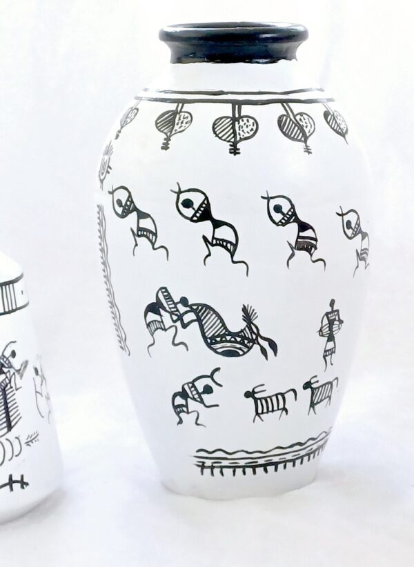 Decorative Terracotta Vases with Tribal Art Design, White and Black, Set of 3