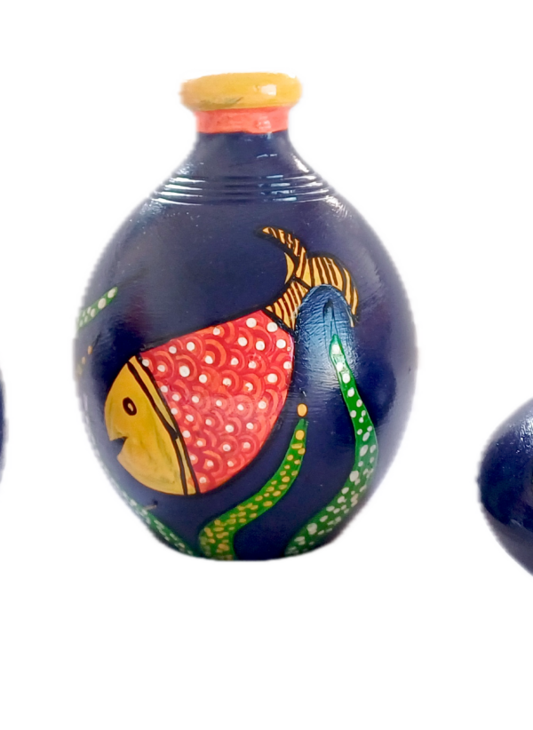 Decorative Terracotta Vases with Fish Design, Navy Blue and Yellow, Set of 3 - Image 5